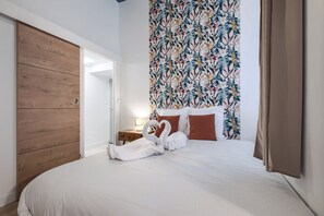 Iron/ironing board, WiFi, bed sheets - L'Instant - Wifi - Centre-ville (Laval)