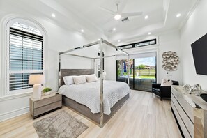 Iron/ironing board, free WiFi, bed sheets - Theater Room | Themed Kids Bedroom | Private Pool with Mini Golf and Golf Course Views (Kissimmee)