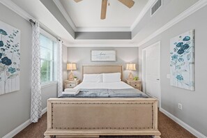 Iron/ironing board, free WiFi, bed sheets - Private Balcony | Walking Distance to Pool | Near Attractions (Kissimmee)