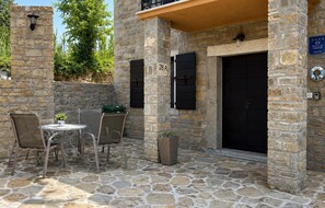 Outdoor dining - Stunning home in Momjan (Momjan)