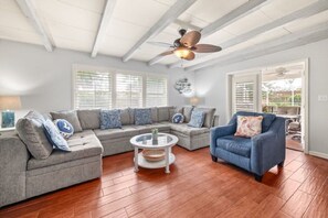 TV - Island Retreat, Home with Pool & Beach Access (St. Augustine)