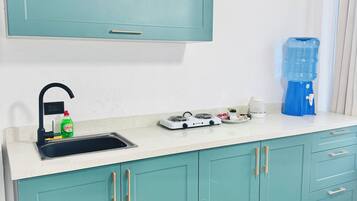 Quadrupla familiare, vista lago | Cucina privata