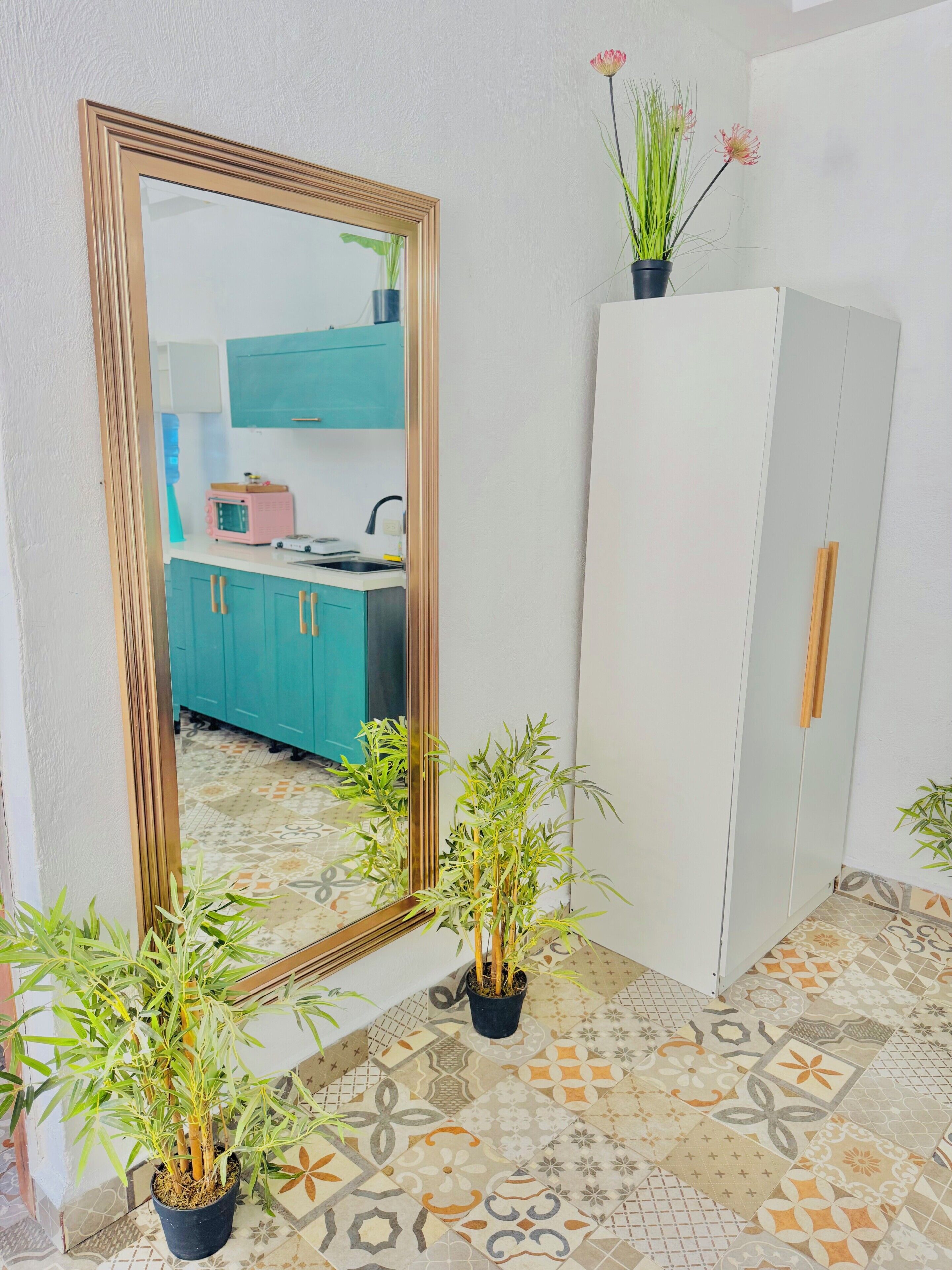 Suite monolocale Classic, patio, vista lago | Interni