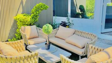 Studiosvit Classic - uteplats - sjöutsikt | Terrass/Patio