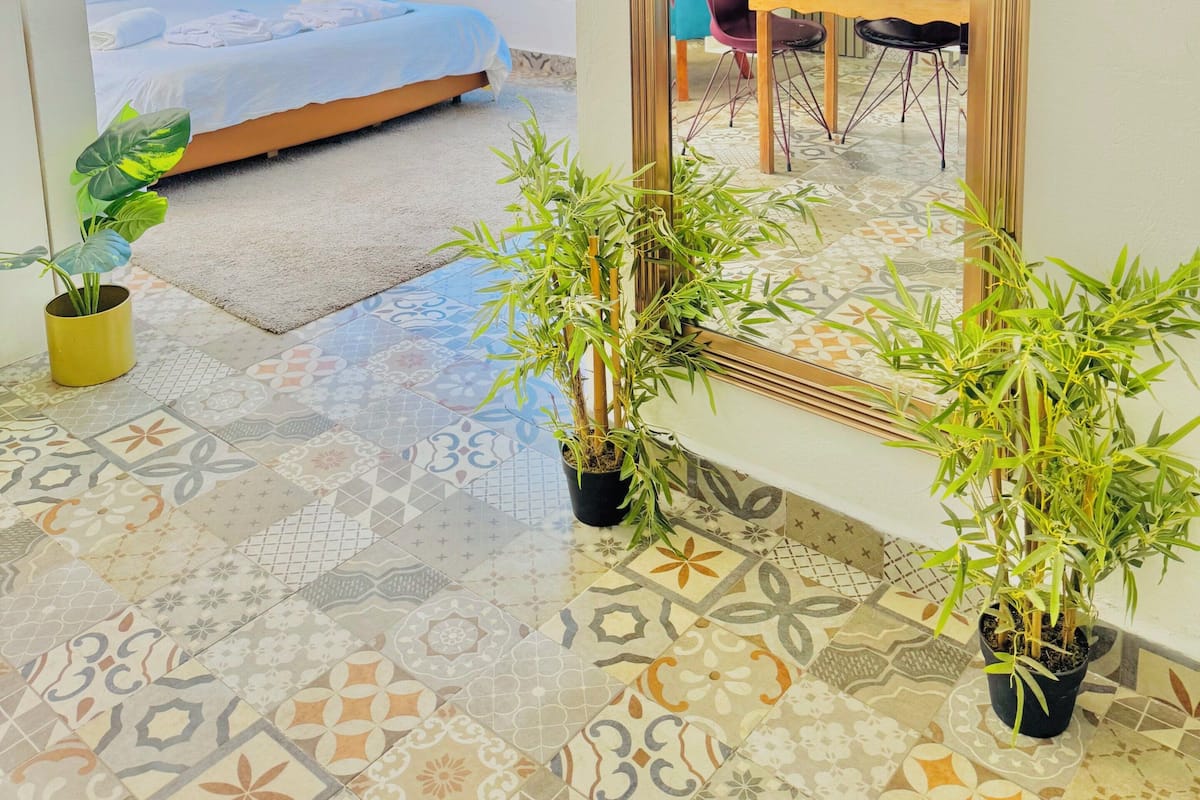 ห้องคลาสสิกสตูดิโอสวีท, ลานระเบียง, วิวทะเลสาบ