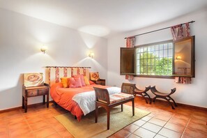 Iron/ironing board, free WiFi, bed sheets - Villa Cana Clara - Three Bedroom Villa, Sleeps 6 (Ibiza)