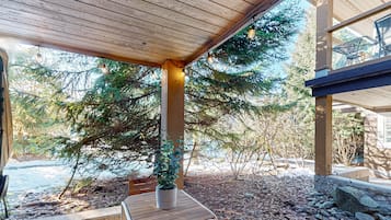 Glacier's Reach #122 | Terrace/patio