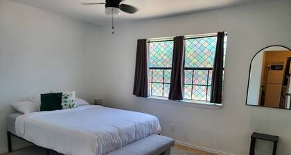 Private parking/Cozy stay+wifi