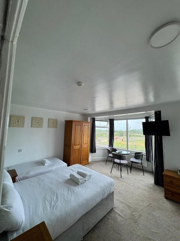 Room - Room-charming Beachfront Retreat in Skeg (Skegness)