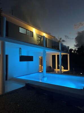 Exterior - Beachfront villa in Samaná with private pool (Las Galeras)