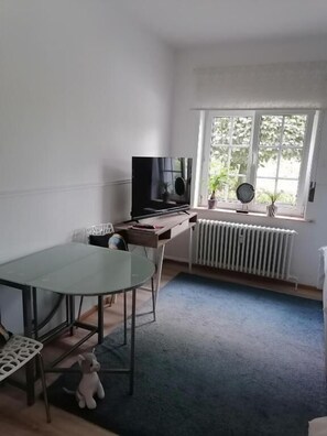 Departamento Deluxe, vista al jardín | Interior