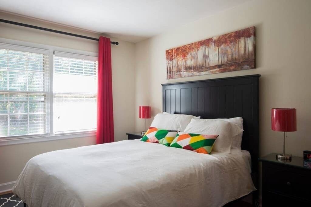 1 bedroom, iron/ironing board, internet, bed sheets