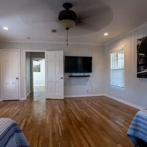 Interior - Two Story, Two Balcony Home With Large Backyard (Richland Hills)