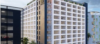 Victory Executive Suite - close to Airport & Ocean Village