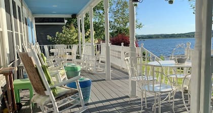 Sunset Cottage on Silver Lake