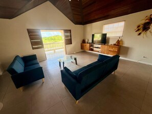 Living area - Barbados Bliss at Platinum Palace | Poolside 3-Bed | Oistins (Oistins)