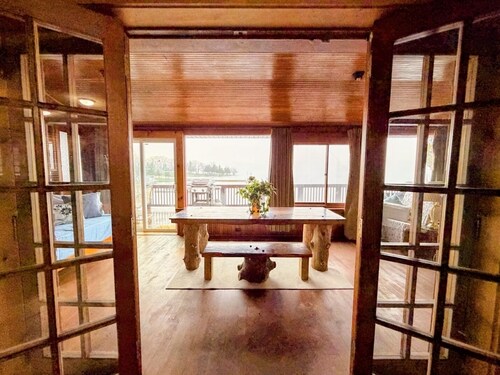 Gorgeous waterfront cottage on the St. Lawrence River