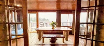 Gorgeous waterfront cottage on the St. Lawrence River
