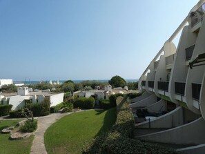 Property grounds - Studio cabin sea view, parking - 4 guests (La Grande-Motte)