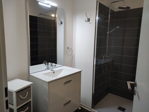 Bathroom - Air-conditioned apartment in CAP D'AGDE - 2/4 guests (Cap d'Agde)