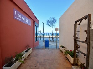 Beach/ocean view - Seafront Apartment in Platja d'Aro (Platja d'Aro)