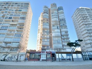 Exterior - Seafront Apartment in Platja d'Aro (Platja d'Aro)