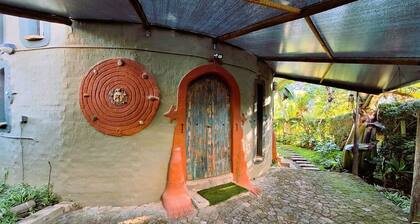 Storybook Nook â Unique Round Thatch Retreat in Kaapsehoop, Mbombela