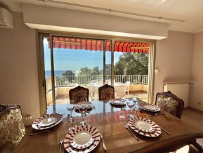 Dining - Terraced house, sea view - 6 guests (Ajaccio)