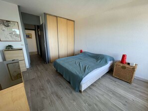 3 makuuhuonetta, ilmainen Wi-Fi