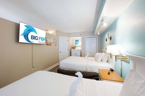 Tabla de planchar con plancha, wifi y ropa de cama 