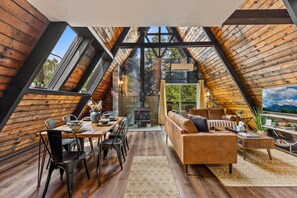 Dining - The Needles A-Frame Cabin! Grill/Hot tub/Pet friendly! (Flagstaff)