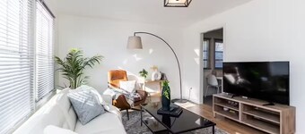 Stylish St. Boniface Home | 2 Bed | 1 Bath |