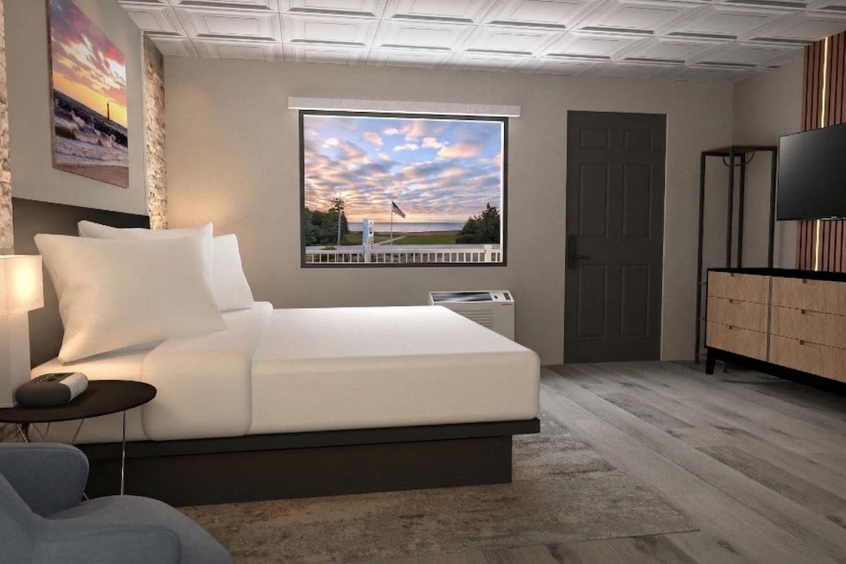 Economy Double Room, 1 King Bed, Lake View