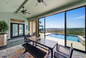Outdoor pool, a heated pool - La Cresta: Luxury Hill Country Retreat with Private Pool & Amazing Views (Helotes)