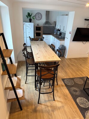 Dining - Elegant duplex in angers - 5 bedrooms air conditioner & centre (Angers)