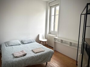5 chambres, Wi-Fi gratuit, draps fournis