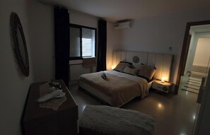 1 bedroom, free WiFi - s+1 spacieux luxueux Proche a l'aéroport TV 3D (Tunis Governorate)
