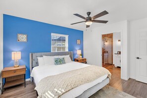 4 bedrooms, iron/ironing board, travel cot, free WiFi - 4BR Oasis w/pool, Cold Plunge, Gym, Game Room (Phoenix)