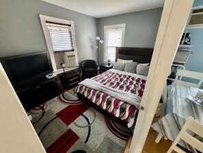 2 chambres, fer et planche à repasser, lit parapluie, Wi-Fi gratuit