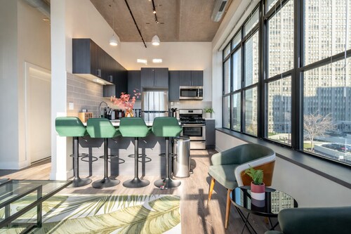  McCormick Suites by Slumber Stay