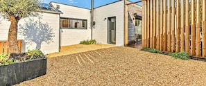 Exterior - Welcome to Maison Bon Aloi, your haven of tranquility on the  coast (Saint-Gilles-Croix-de-Vie)
