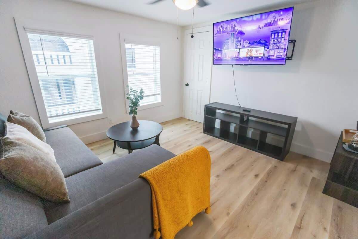 TV, offices