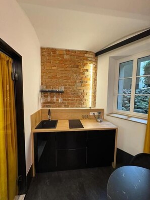 Classic Apartment | Private kitchen - Stay99 Underground (Poznań)