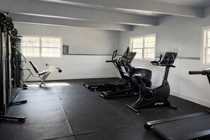 Fitness facility - Resort-Style 1BR | 3 Pools + Hot Tub | Sleeps 4 (Dover)