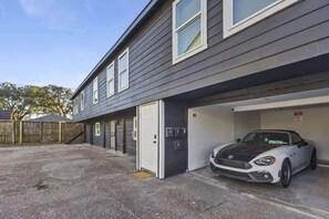 Property grounds - Historic Loft 3 I NRG +  DT + MedCenter + FIFA (Houston)