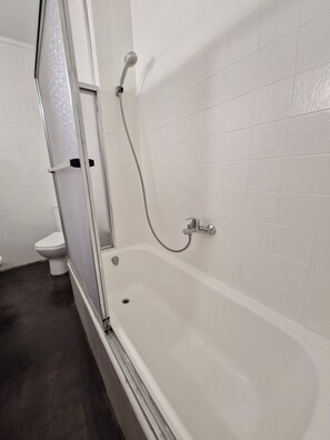 Apartamento, 3 habitaciones, accesible para personas con discapacidad, fumadores | Baño