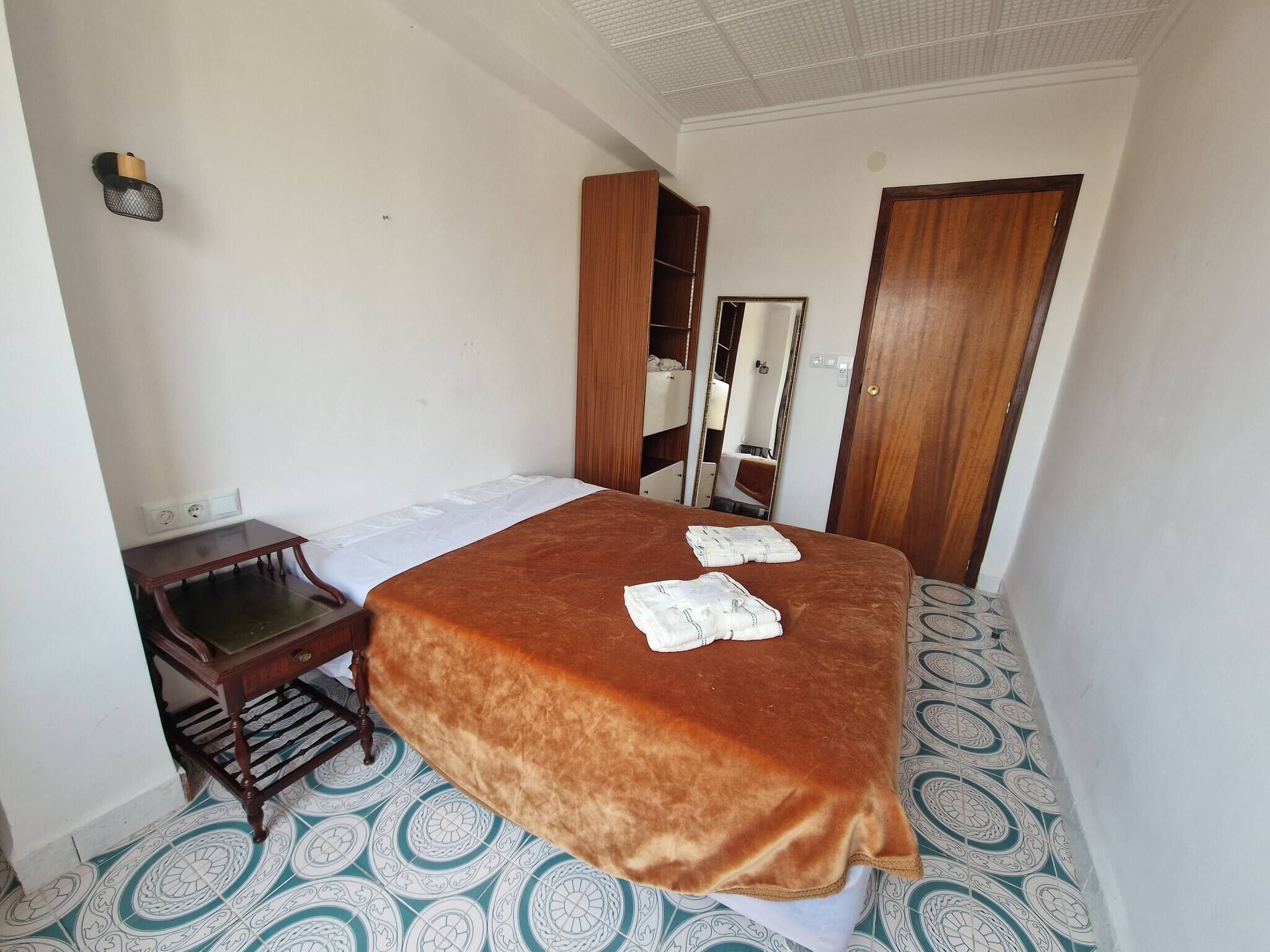 Apartment, 3 Bedrooms, Accessible, Smoking | 4 bedrooms