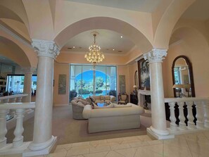 Lobby - 4-bedroom estate in peaceful Rancho Mirage with AC (Rancho Mirage)