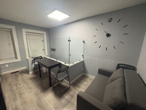 Interior - 2 BR Apartment | Self check-in | Downtown Toronto (Toronto)