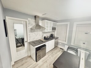 Private kitchen - 2 BR Apartment | Self check-in | Downtown Toronto (Toronto)